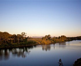 Lake Wivenhoe - Sunshine Coast Guide 0