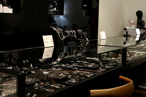The Maharani Collection - Sunshine Coast Guide 1