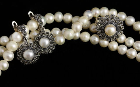 The Maharani Collection - Sunshine Coast Guide 2