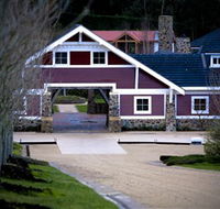 Ocean Eight Vineyard  Winery - Sunshine Coast Guide
