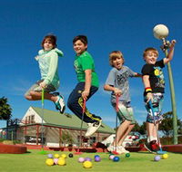Illawarra Golf Complex - Sunshine Coast Guide