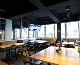 Duke Of Wellington - Sunshine Coast Guide 5