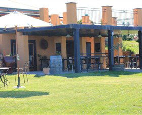 Tumbarumba Wine Escapes - Sunshine Coast Guide 0