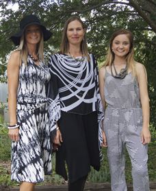 Sacs On Jenkins - Sunshine Coast Guide 1