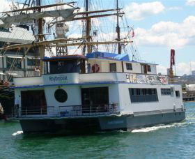 Rhythmboat Cruises - Sunshine Coast Guide 1