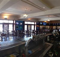 Hunters Hill Hotel - Sunshine Coast Guide