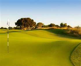 Bonnie Doon Golf Course - Sunshine Coast Guide 0