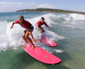 Sydney Safe Surf Schools - Sunshine Coast Guide 1