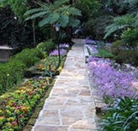 Lisgar Gardens - Sunshine Coast Guide