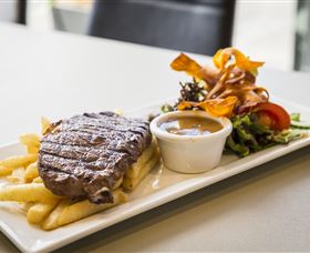 Windsor RSL - Sunshine Coast Guide 1
