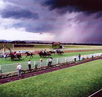 Hawkesbury Race Club - Sunshine Coast Guide