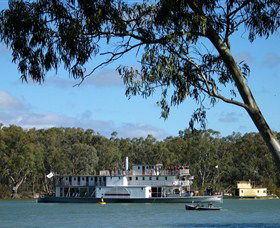 PS Ruby Wentworth - Sunshine Coast Guide 0