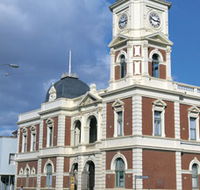 Boulder Town Hall - Sunshine Coast Guide