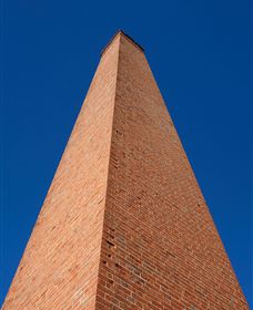 Copperfield Store, Chimney And Cemetery - Sunshine Coast Guide 0