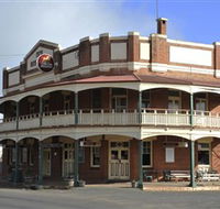 Royal Hotel Weethalle - Sunshine Coast Guide