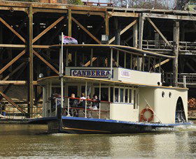Paddlesteamer Canberra - Sunshine Coast Guide 1