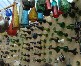 Aladdins Cave Bottlehouse - Sunshine Coast Guide 1
