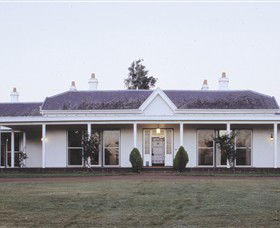 Mooramong - Sunshine Coast Guide 1
