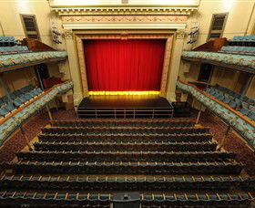 Her Majesty's Theatre - Sunshine Coast Guide 1