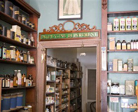 Dow's Pharmacy - Sunshine Coast Guide 2