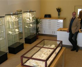 Ixtlan Melbourne Jewellery Store - Sunshine Coast Guide 1