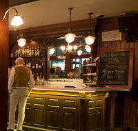 PJ O'Reilly's Irish Pub - Sunshine Coast Guide