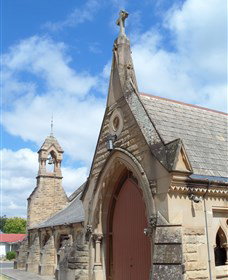 Three Springs ACT Sunshine Coast Guide