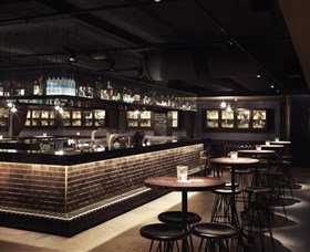 Luckyâ€™s Speakeasy - Sunshine Coast Guide 2