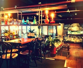 Shorty's Bar - Sunshine Coast Guide 0