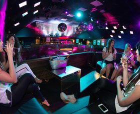 Academy Club - Sunshine Coast Guide 0