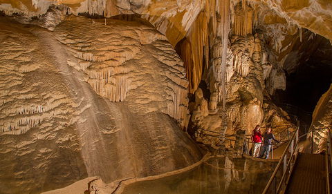 Junction Cave - Sunshine Coast Guide 1