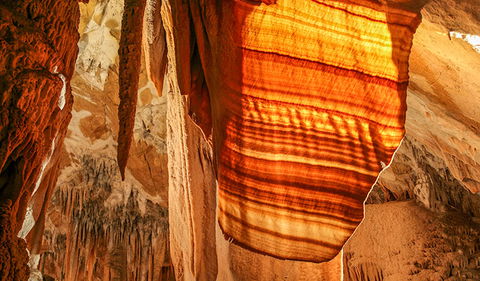 Junction Cave - Sunshine Coast Guide 2