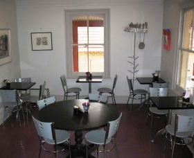 Ben Roberts Cafe And Gallery - Sunshine Coast Guide 1
