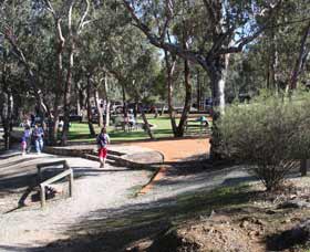 Syd's Rapids And Aboriginal Heritage Trail, Avon Valley - Sunshine Coast Guide 3