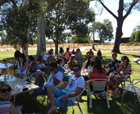 Ugly Duckling Wines - Sunshine Coast Guide 2