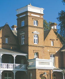 Woodbridge (1885) - Sunshine Coast Guide 1
