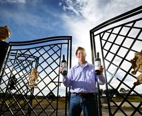 Leogate Estate - Sunshine Coast Guide 0