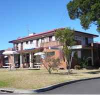 Hotel Oaks - Sunshine Coast Guide