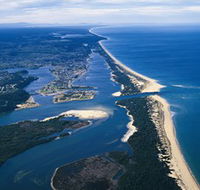 Ninety Mile Beach Marine National Park - Sunshine Coast Guide