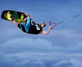 Cable Ski Logan - Sunshine Coast Guide 2