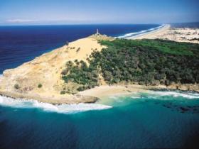 Moreton Island Lighthouse - Sunshine Coast Guide 1