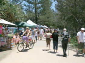 Broadbeach Art And Craft Markets - Sunshine Coast Guide 2
