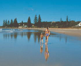 Brooms Head Main Beach - Sunshine Coast Guide 1