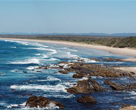 Brooms Head Main Beach - Sunshine Coast Guide 3