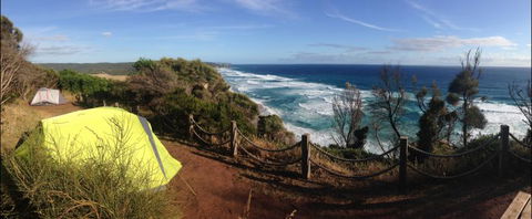 Hike 2 Camp - Sunshine Coast Guide 0