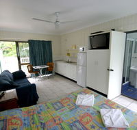 Tropical Palms Inn