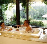 Nundoobah Retreat - Sunshine Coast Guide