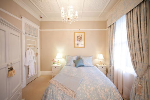 Melba House Bed And Breakfast - Sunshine Coast Guide 6