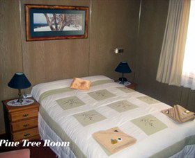 Sages Haus Bed And Breakfast - Sunshine Coast Guide 0