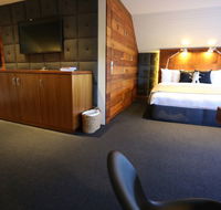 VDL Stanley - Sunshine Coast Guide